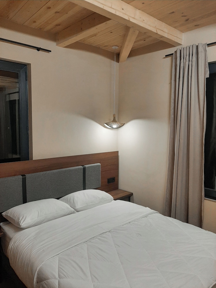 Innwoods Hotel — Alaverdi — photo 5