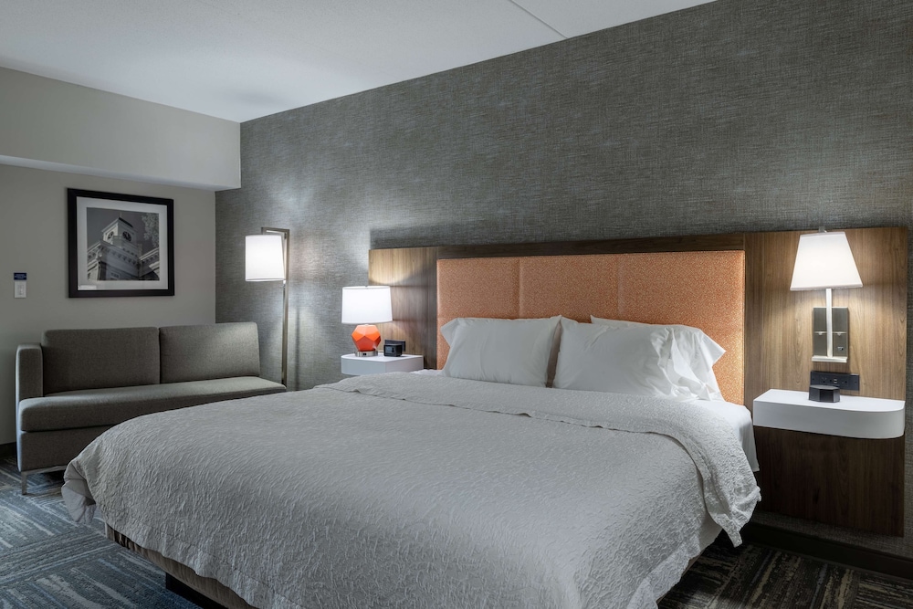 Hampton Inn & Suites Knoxville Downtown - photo 6
