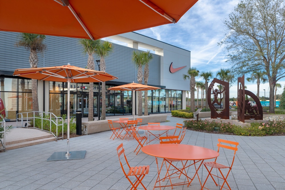 Hotel Indigo Gainesville Celebration Pointe by IHG - photo 50