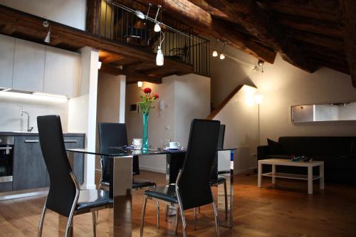 Suite Palazzo Pasqualigo tra Venezia e le Dolomiti — 4-Star Luxury Hotel in Feltre, Italy