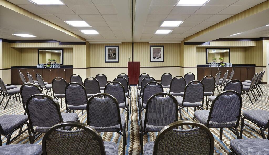 Hampton Inn Silver Spring - photo 6
