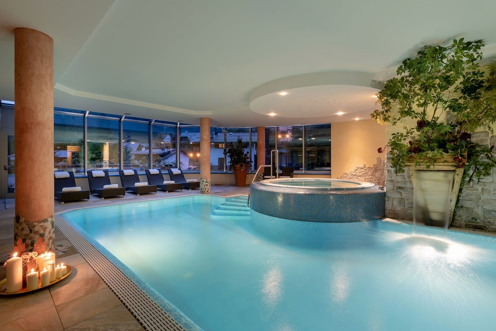 Hotel Belvedere - carbon neutral hotel in Siror
