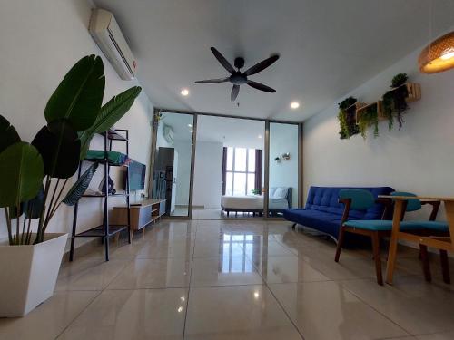 Three ElementsMRT2 Netflix Self Check iN in Kuala Lumpur, Malaysia