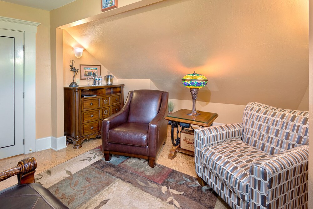 Bella Luna Inn - photo 12