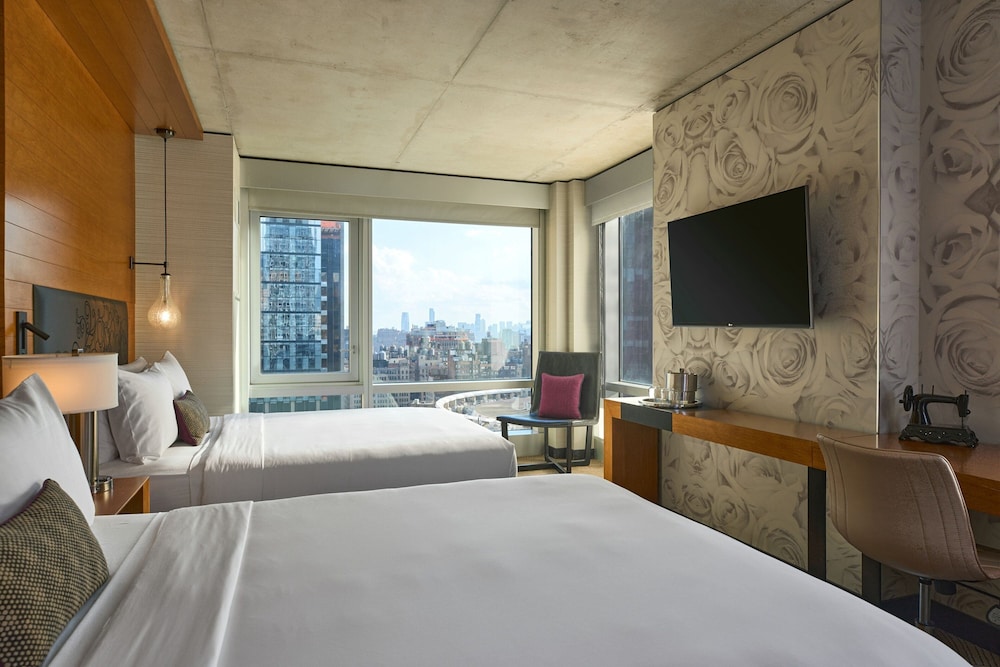 Renaissance New York Midtown Hotel - photo 10