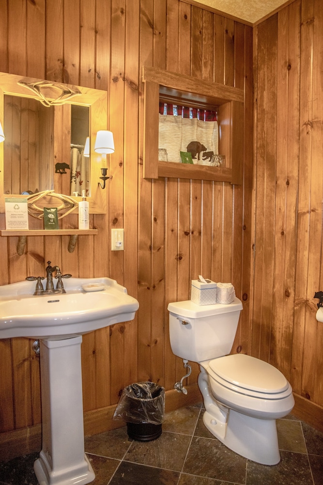 Finger Lakes Lodging - photo 21