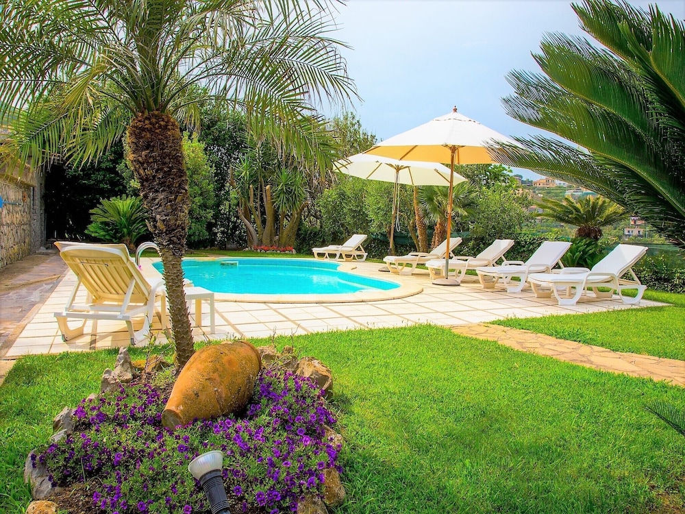 Villa La Pace — 4-Star Luxury Hotel in Sant'agnello, Italy