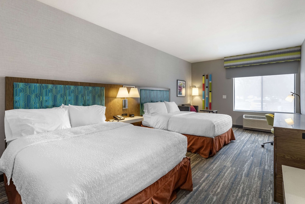 Hampton Inn Ft Collins - photo 6