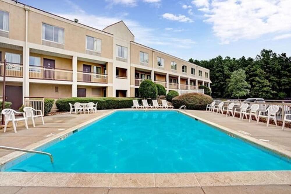 Days Inn by Wyndham Atlanta Southlake Morrow - photo 21