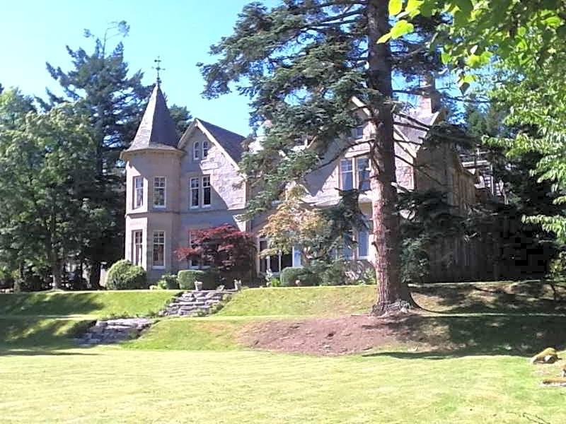 Tigh na Sgiath Country House Hotel — 4-Star Luxury Hotel in Grantown On Spey, United Kingdom
