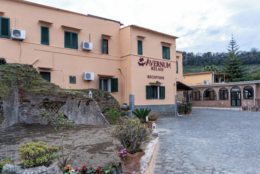 Avernum Relais in Pozzuoli, Italy