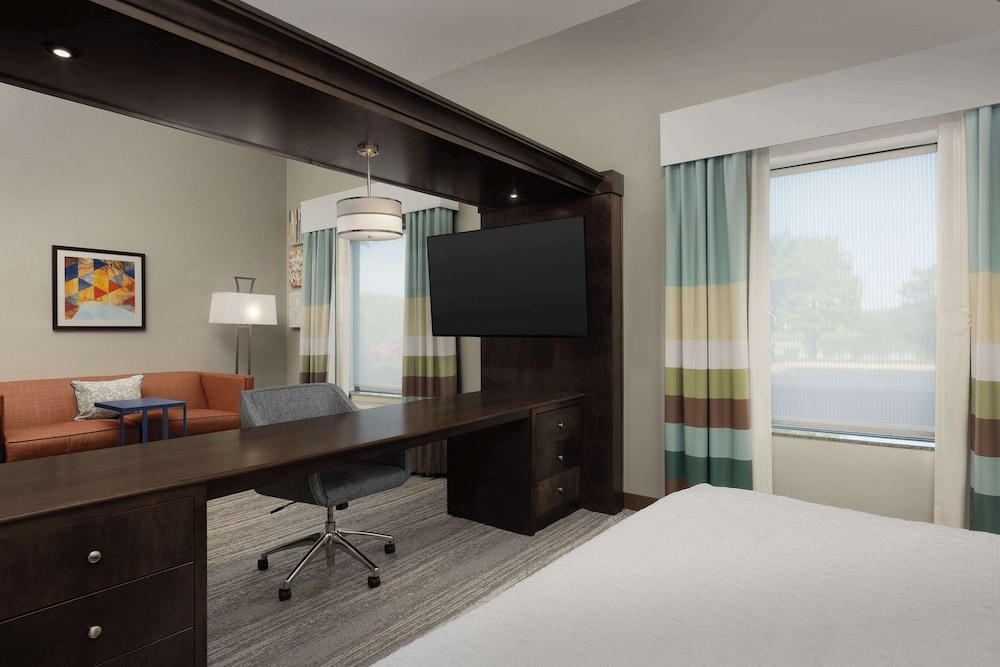 Hampton Inn & Suites Huntsville Research Park Area - photo 14