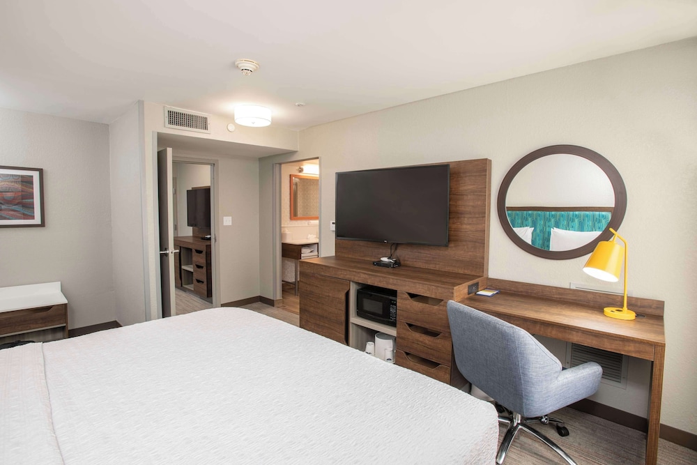 Hampton Inn Dry Ridge - photo 22