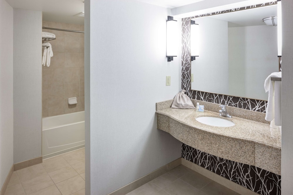 Hilton Garden Inn Nashville Vanderbilt - photo 37