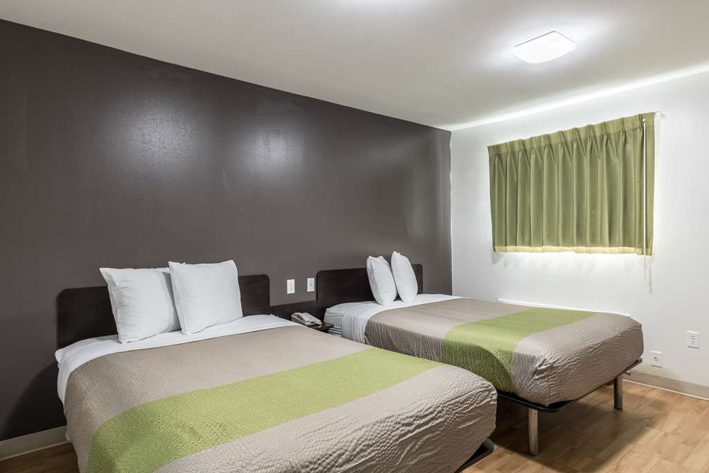 Studio 6 Extended Stay Savannah GA - photo 24