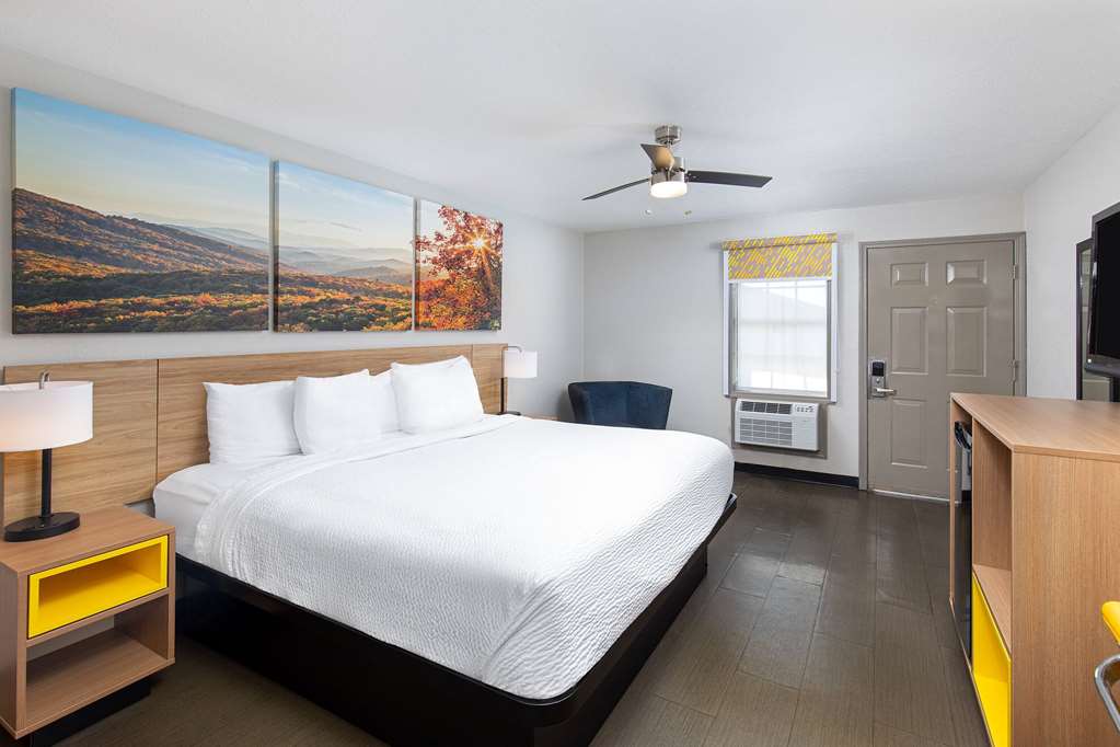 Days Inn by Wyndham Holladay - photo 20
