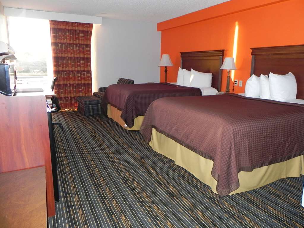 Howard Johnson by Wyndham Lexington - photo 11