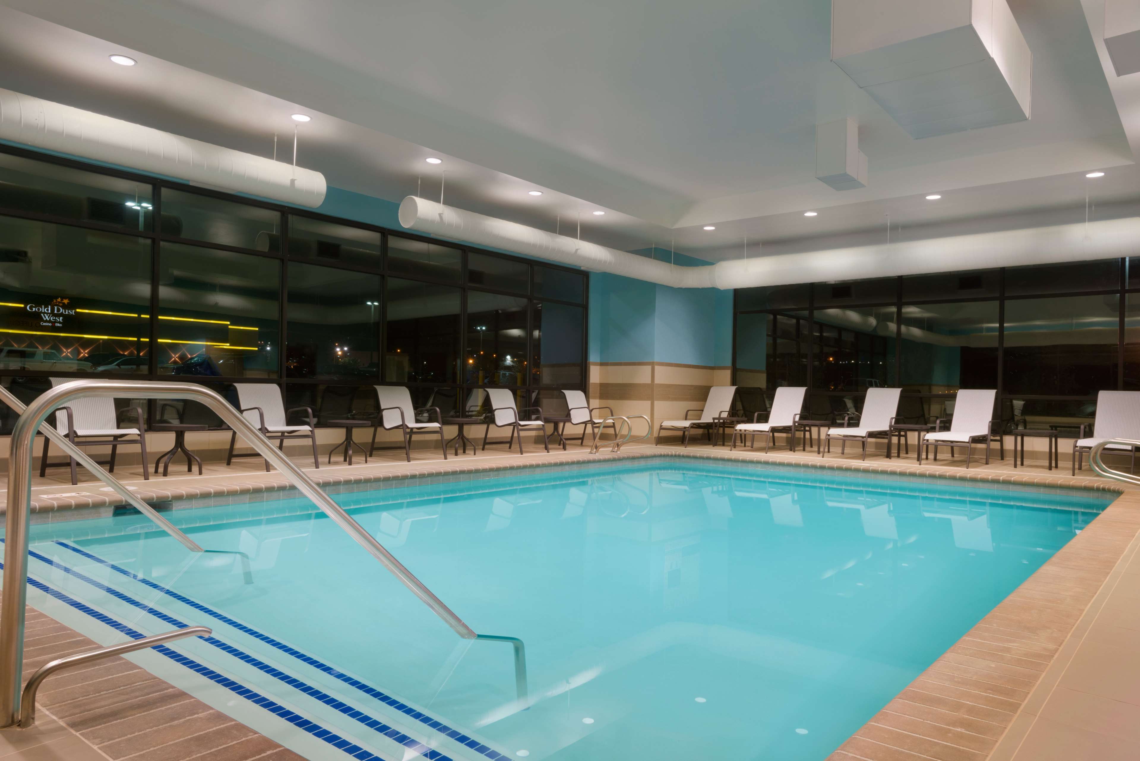 Hampton Inn Elko - photo 8