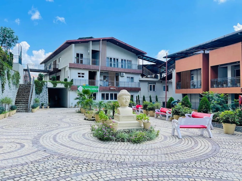 Rizell Alexis — 5-Star Luxury Hotel in Shimla, India