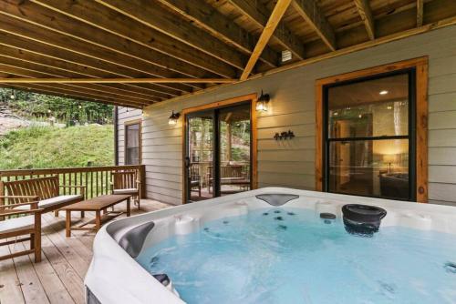 Welcome to Padre’s Mountain Paradise — Blowing Rock — photo 3