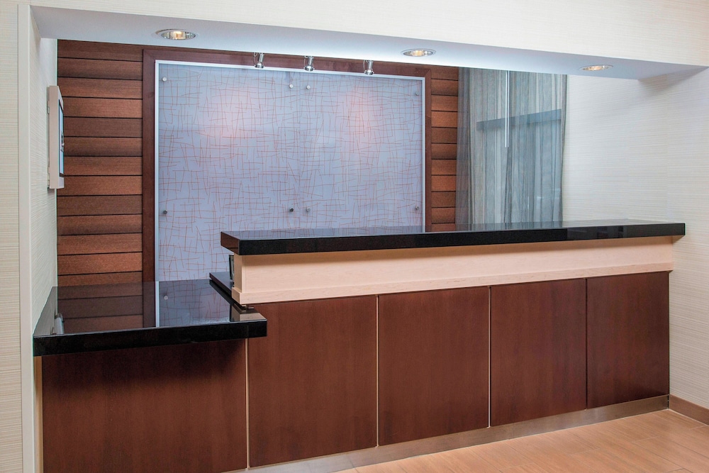 Fairfield Inn & Suites Terre Haute - photo 2