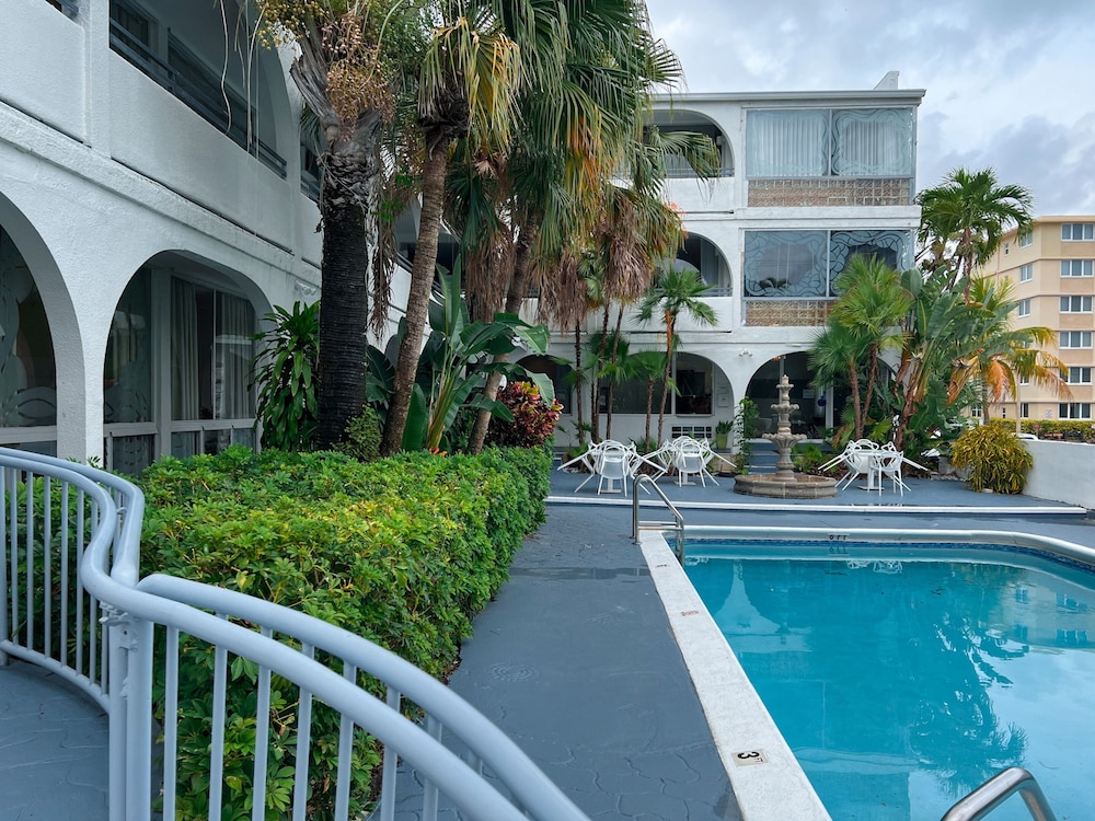 TropiRock A North Beach Village Resort Hotel - photo 34