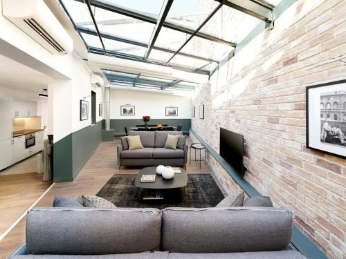 LivinParis Luxury 3 Bedrooms Le Marais I — 4-Star Luxury Hotel in Paris, France