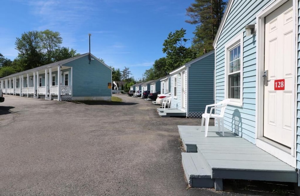 Brookside Motel And Cottages - photo 49