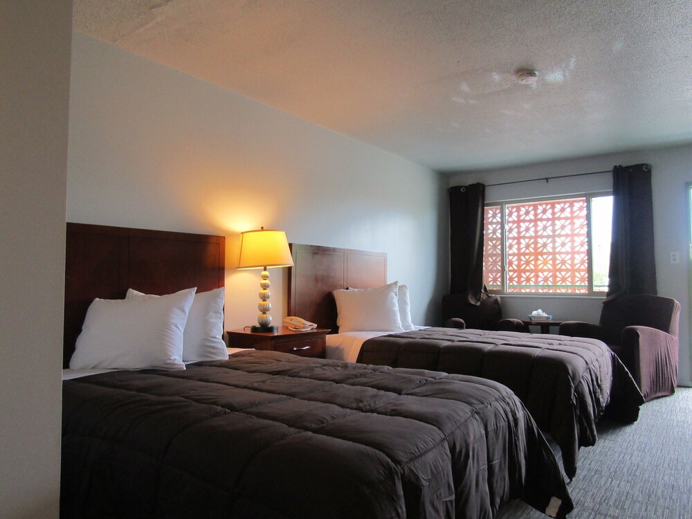 Greeley University Inn Greeley Inn - photo 11