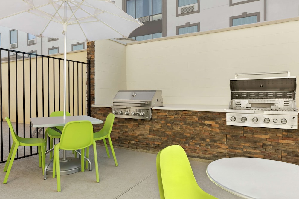 Home2 Suites by Hilton Houston Pearland - photo 51
