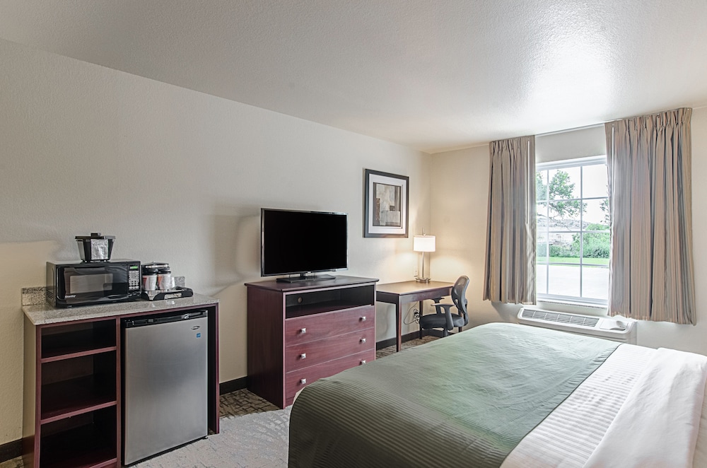Cobblestone Inn & Suites Barron - photo 15