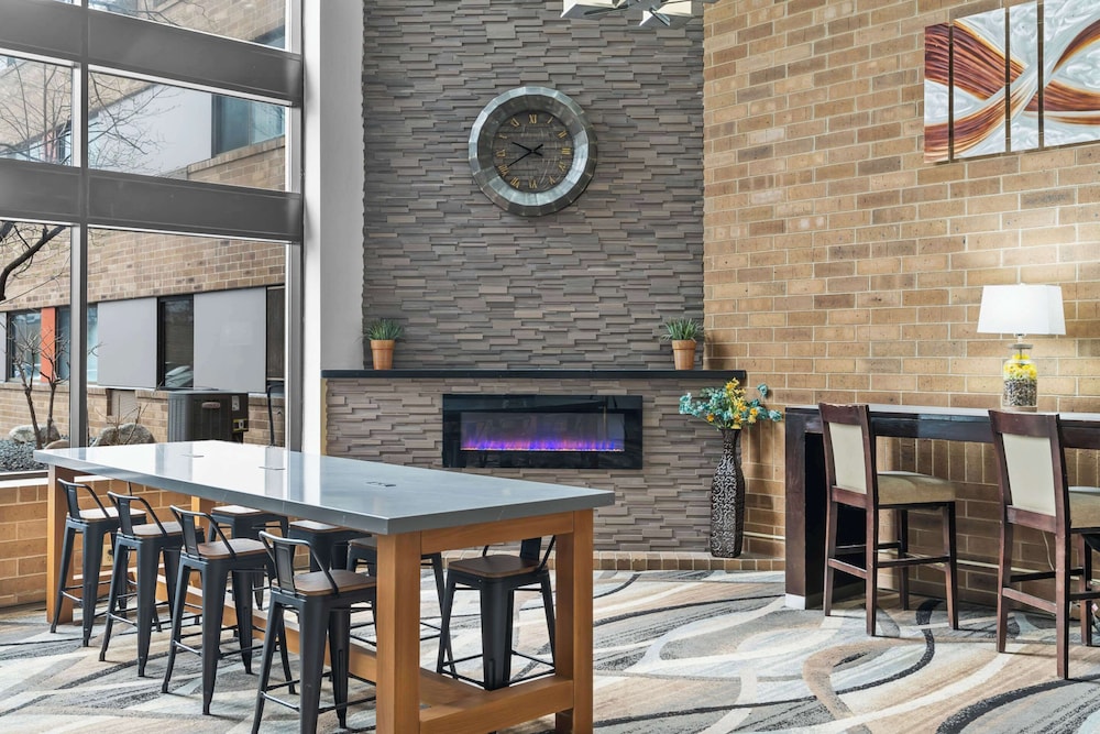Quality Inn & Suites Mall of America MSP Airport - photo 54