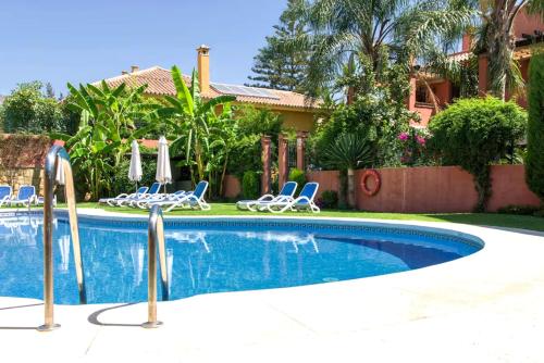 La buganvilla del Chaparral in Marbella, Spain