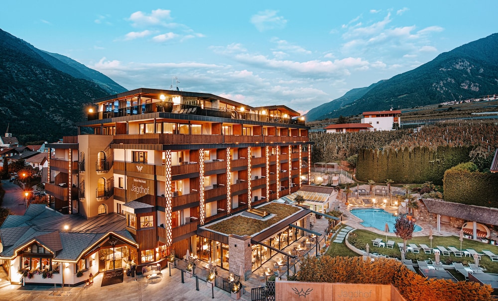 Dolce Vita Hotel Jagdhof - carbon neutral hotel in Laces