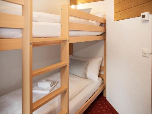 Apartment Chalet Abendrot apARTments 30 by Interhome — 4-Star Luxury Hotel in Grindelwald, Switzerland
