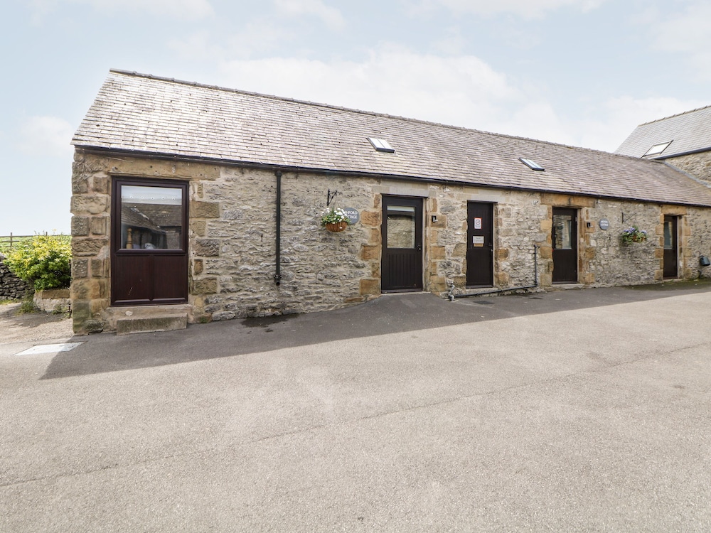 Ashford Cottage — 4-Star Luxury Hotel in Bakewell, United Kingdom