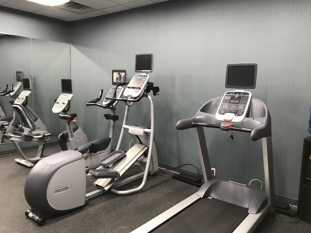 Four Points by Sheraton Boston Logan Airport Revere - photo 22