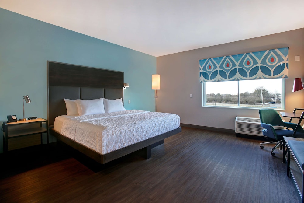 Tru by Hilton Alcoa Knoxville Airport - photo 27