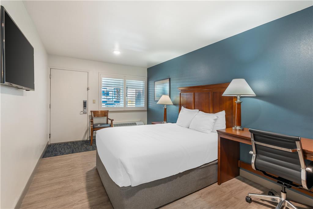 Best Western Plus Clocktower Inn - photo 30