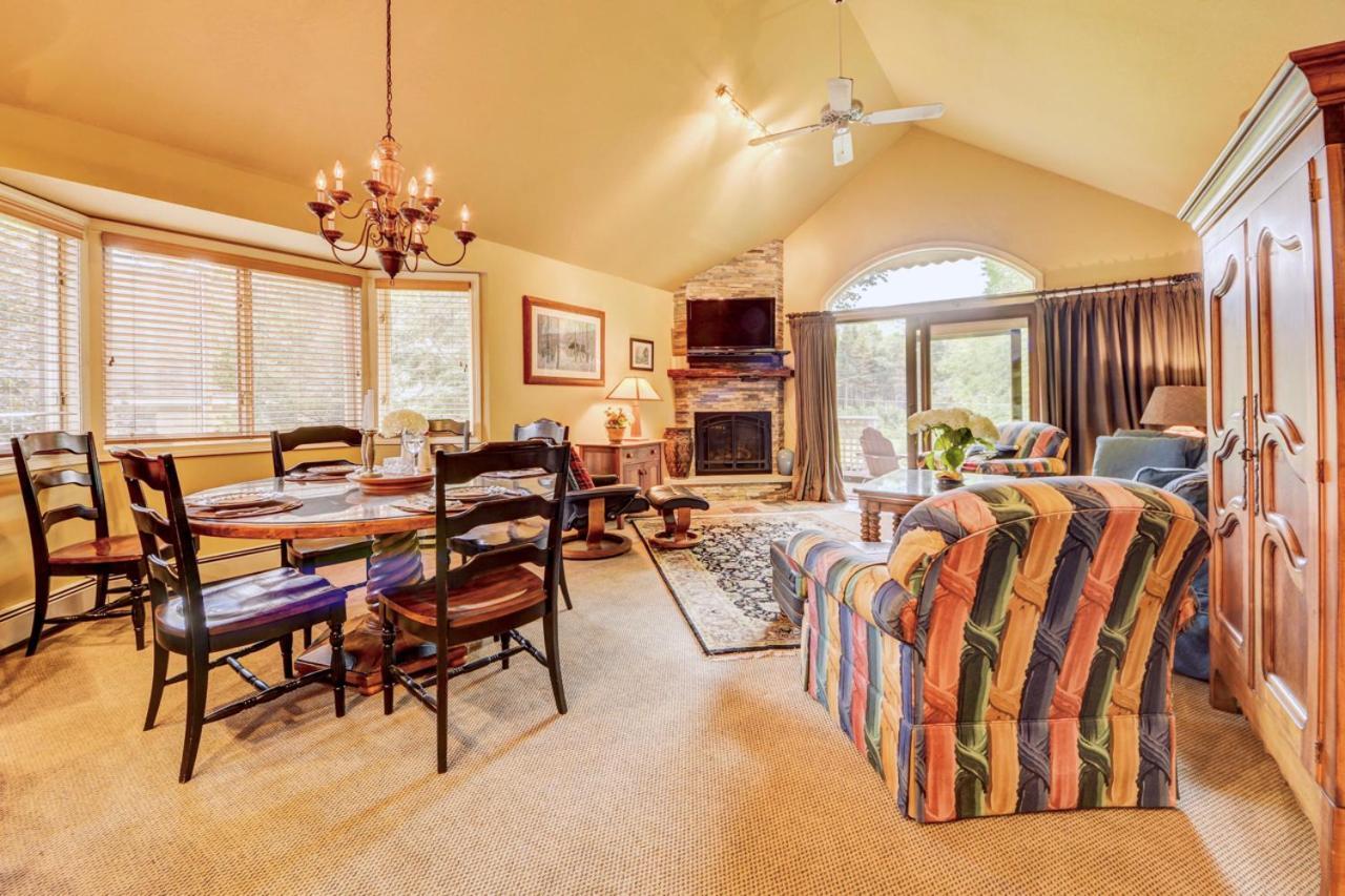 F8 Luxurious Mt Washington Hotel golf course home Wifi cable air conditioning - photo 5