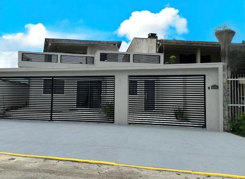 Pousada Anjos à 2 quadras do mar in Curitiba, Brasil