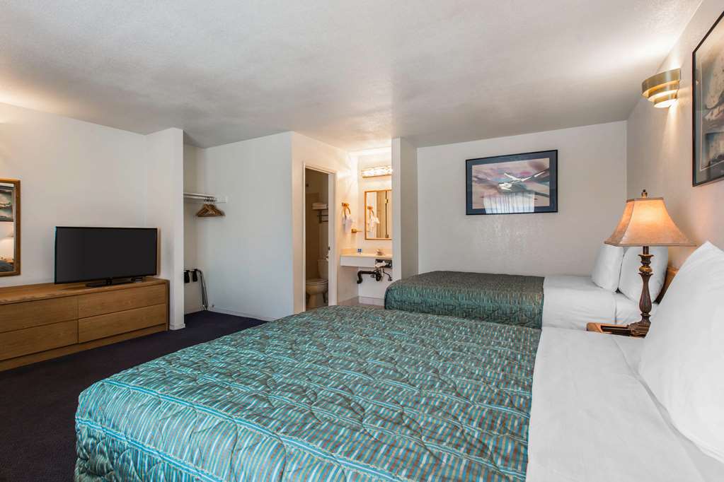 Rodeway Inn Beaumont 1 10 - photo 19