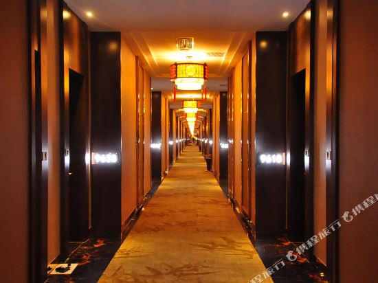 Zhongren Business Hotel in Jinan, People's Republic of China