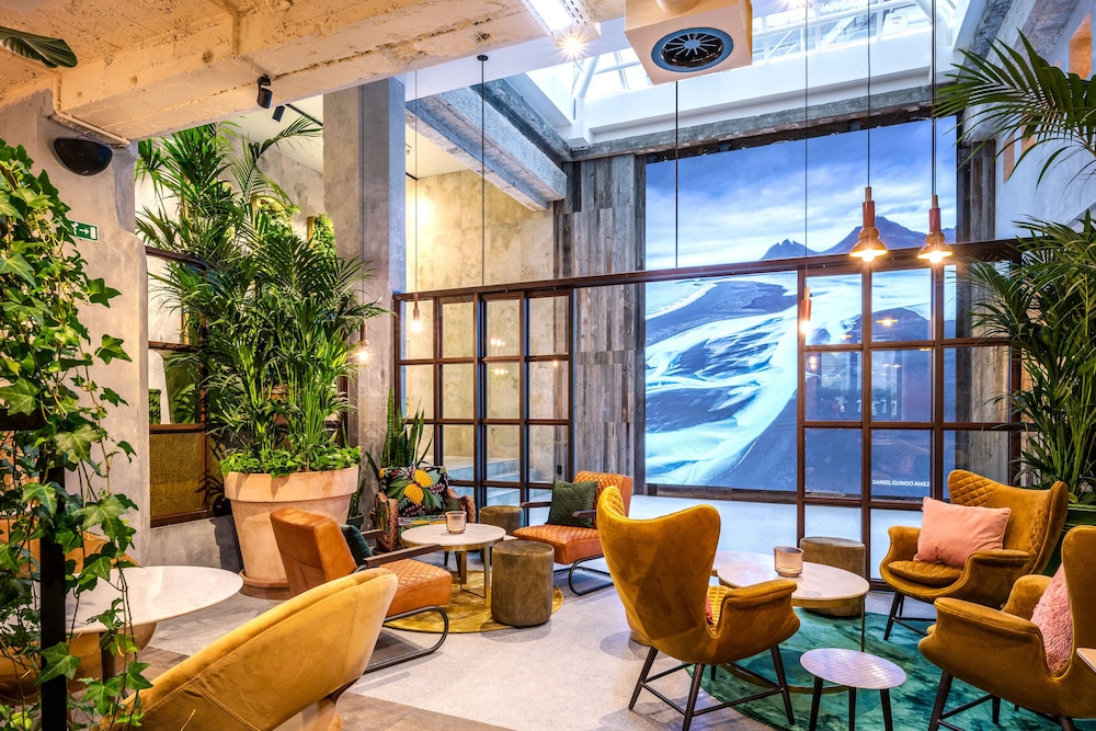 Hotel Indigo Brussels City by IHG — 4-Star Luxury Hotel in Brussels, Belgium