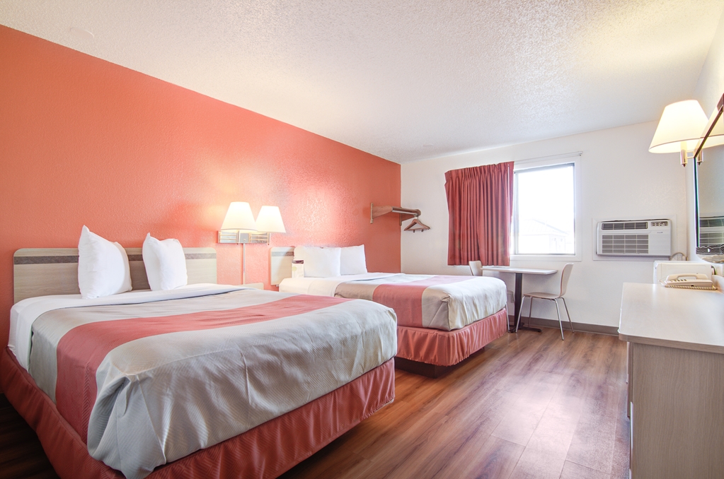 Motel 6 Colby KS - photo 11