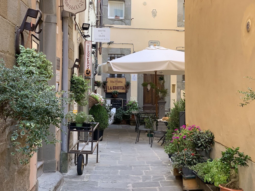 Casa Annateresa — 4-Star Luxury Hotel in Cortona, Italy