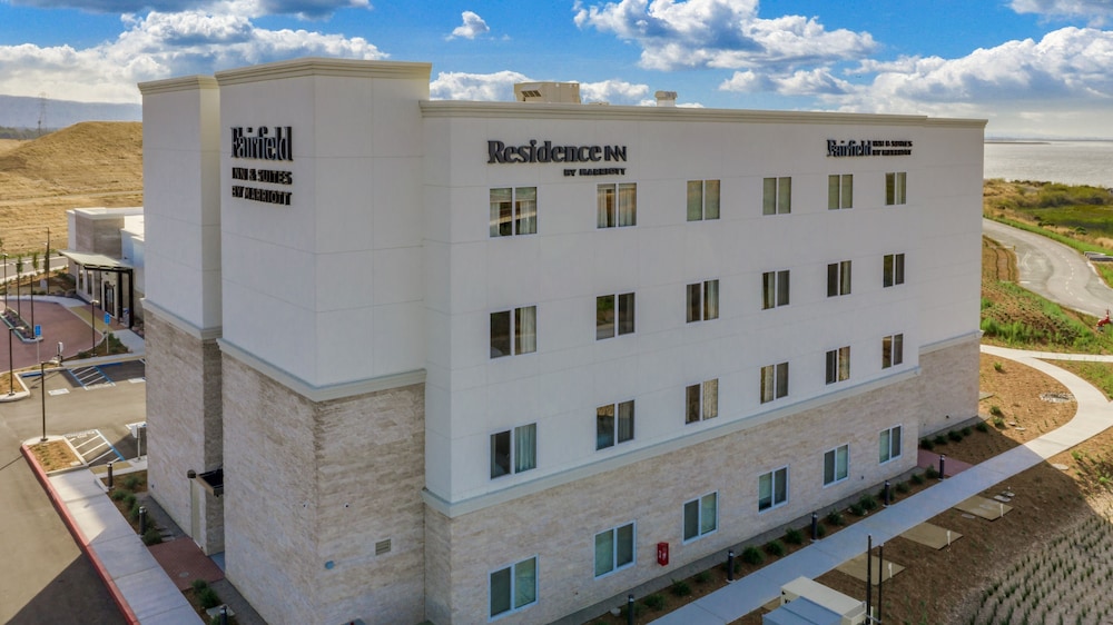 Fairfield Inn & Suites by Marriott San Jose North Silicon Valley - photo 45