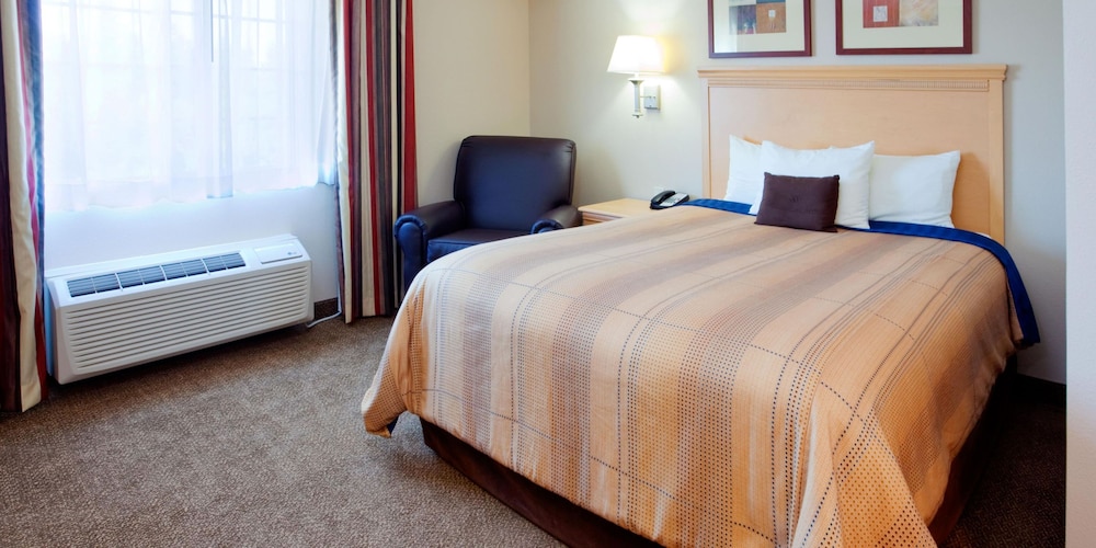 Candlewood Suites Jacksonville by IHG - photo 30