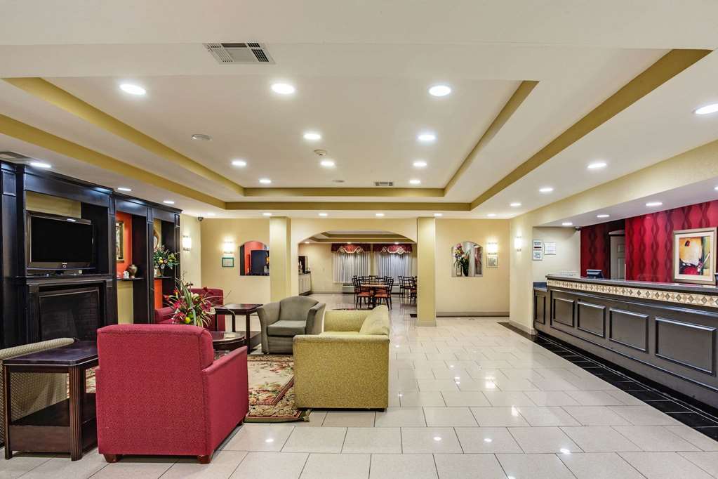 La Quinta Inn & Suites by Wyndham Canton MS - photo 6