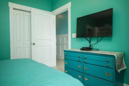Conch Out by Oak Island Accommodations - photo 18